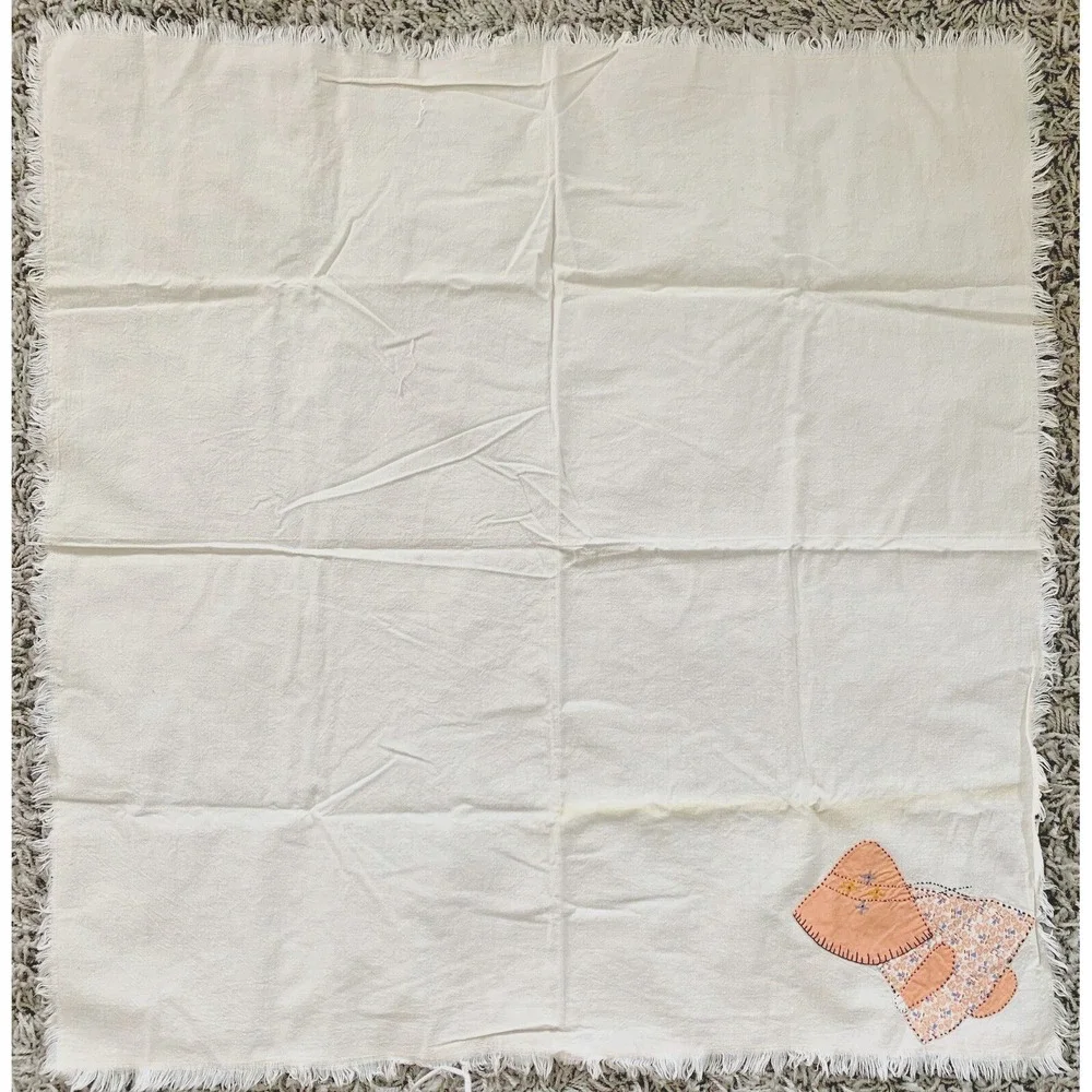 3 Flour Sack 1930's Cotton Tea Towels Sunbonnet Sue Embroidery & Appliqued 32
